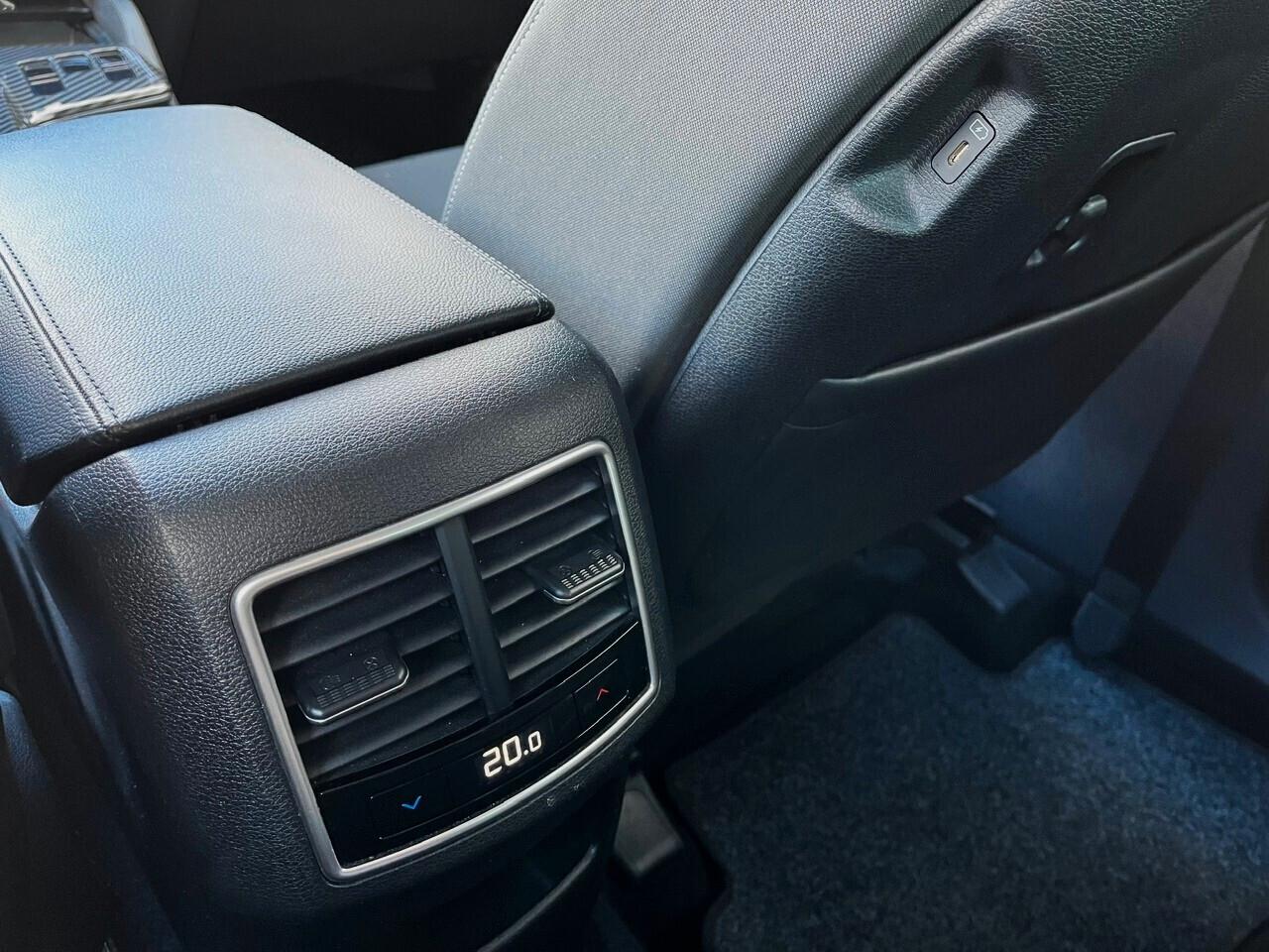 Kia Sportage 1.6 CRDi MHEV DCT Style (Mild Hybrid)