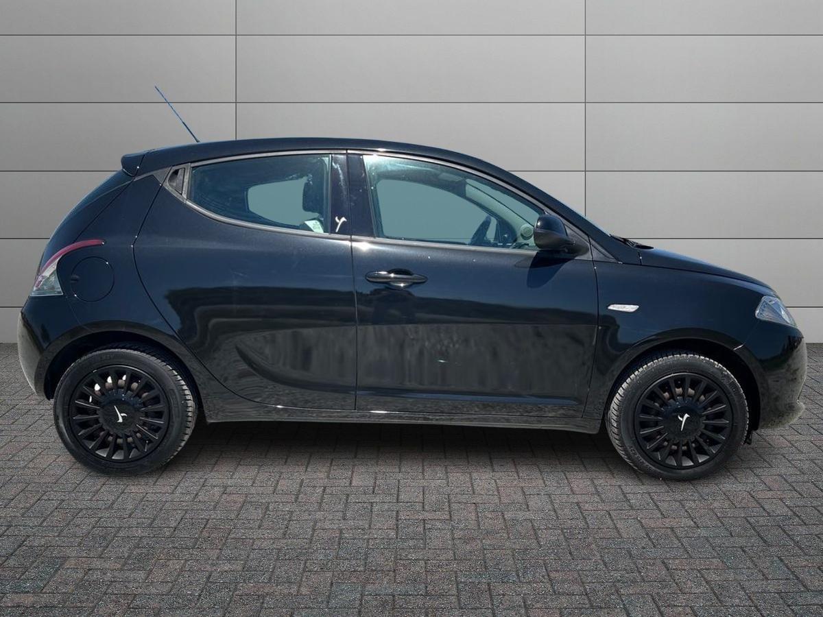 LANCIA Ypsilon III 2011 - Ypsilon 1.2 8v Elefantino 69cv my14
