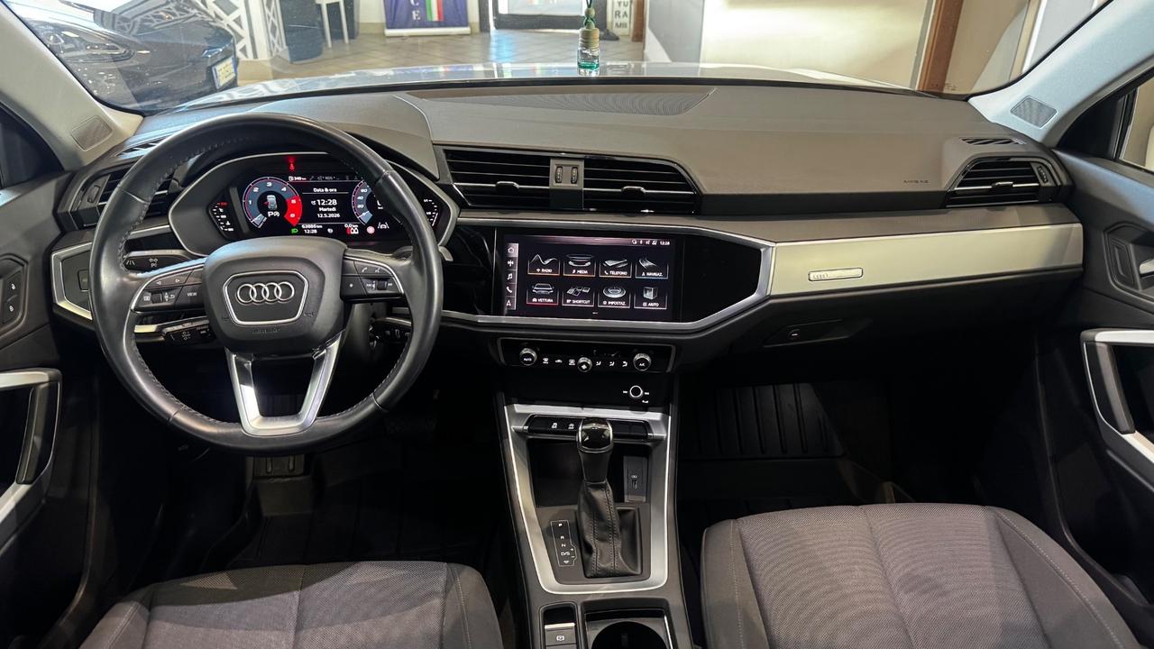 Audi Q3 35 TDI S tronic Business Advanced