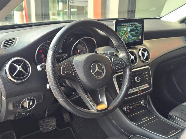 MERCEDES-BENZ GLA 200 d Automatic Navigatore RetroCamera Xenon + LED