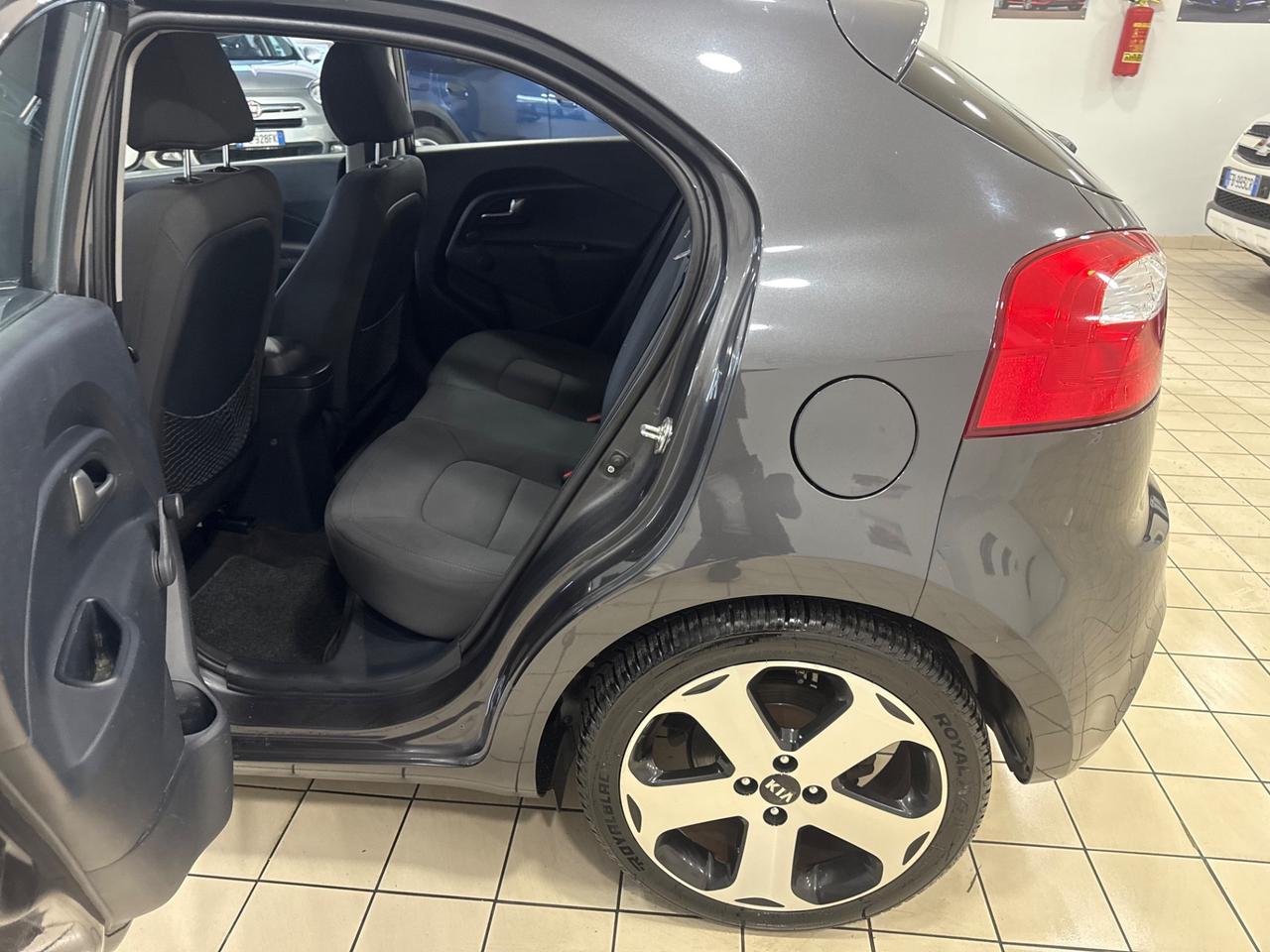 Kia Rio 1.2 gpl 2015 Full optional