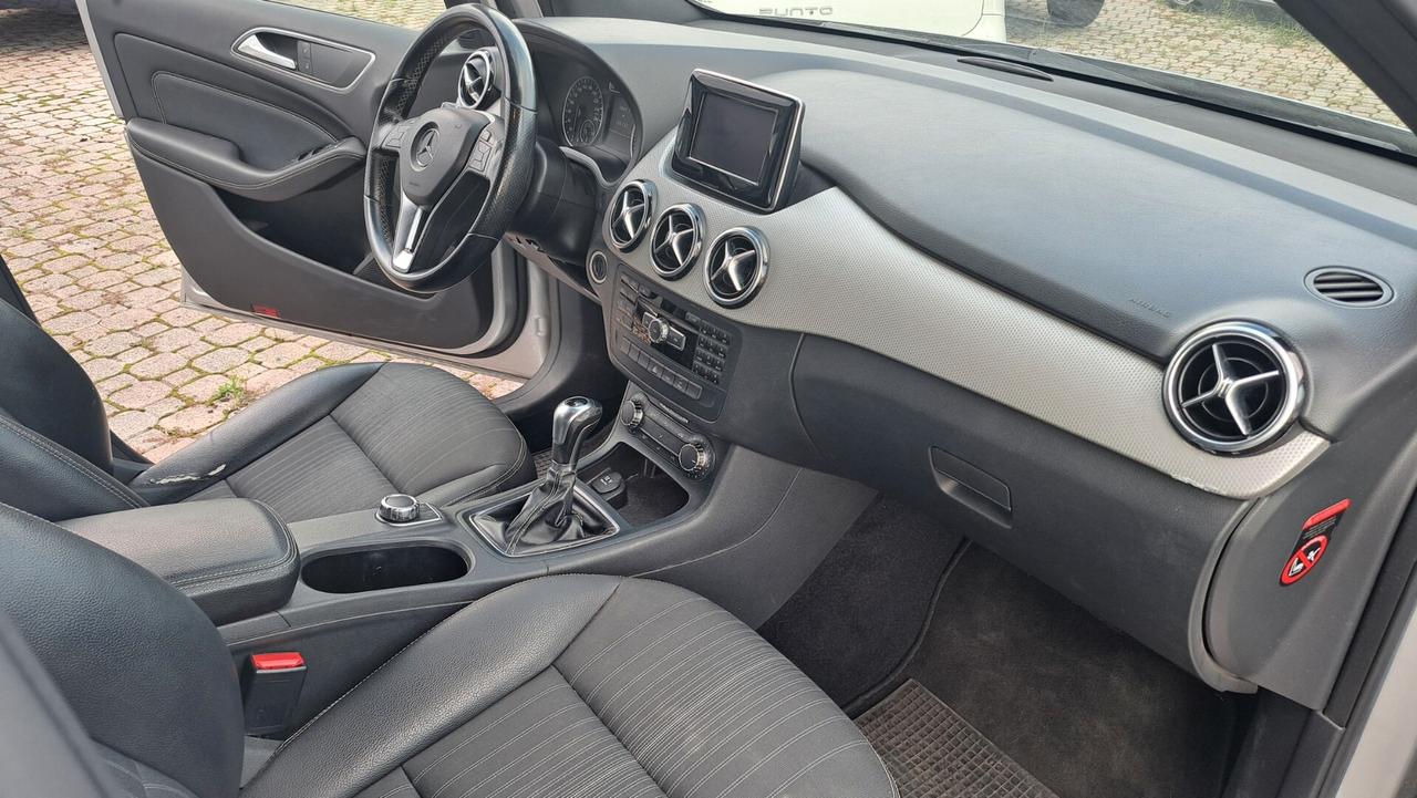 Mercedes-benz B 180 BlueEFFICIENCY Premium