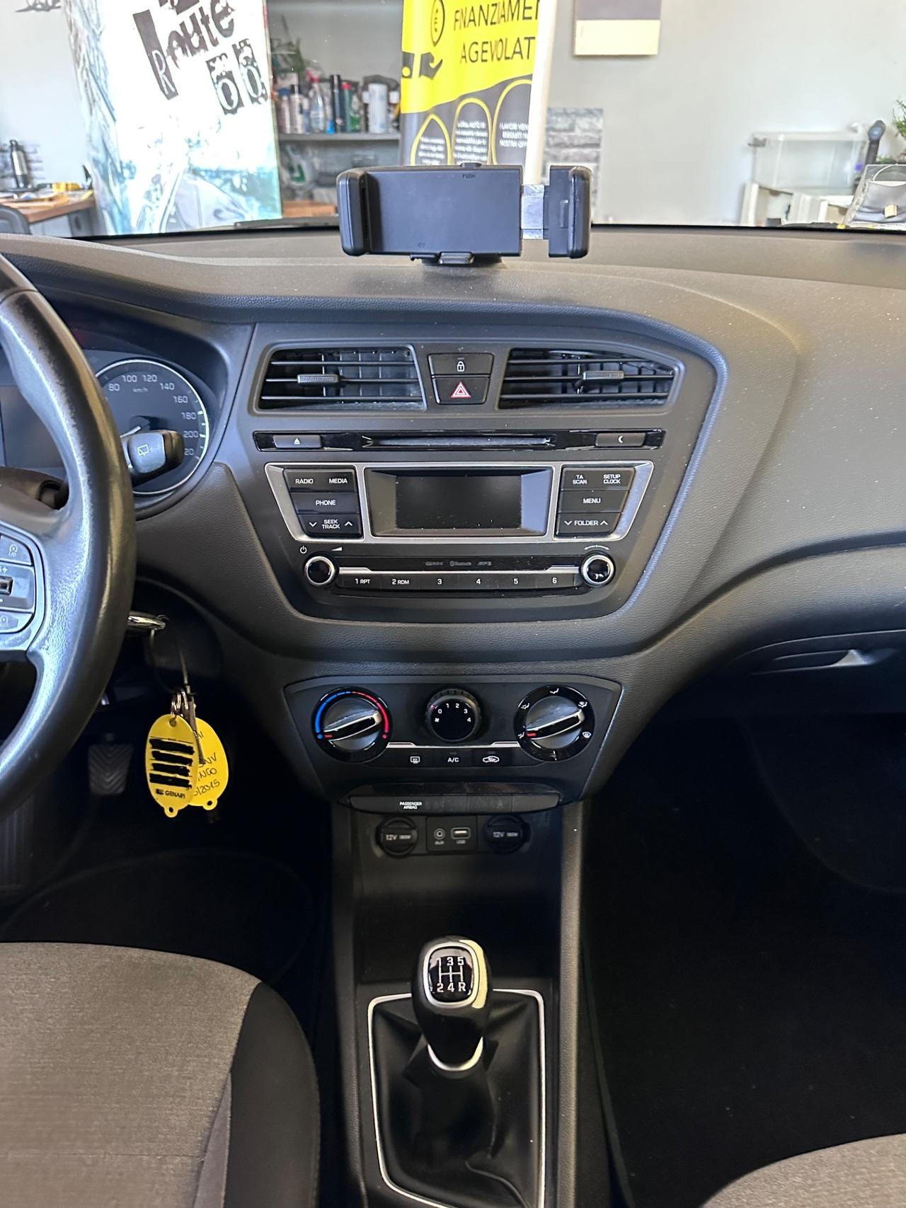 Hyundai i20 1.2benz. Style