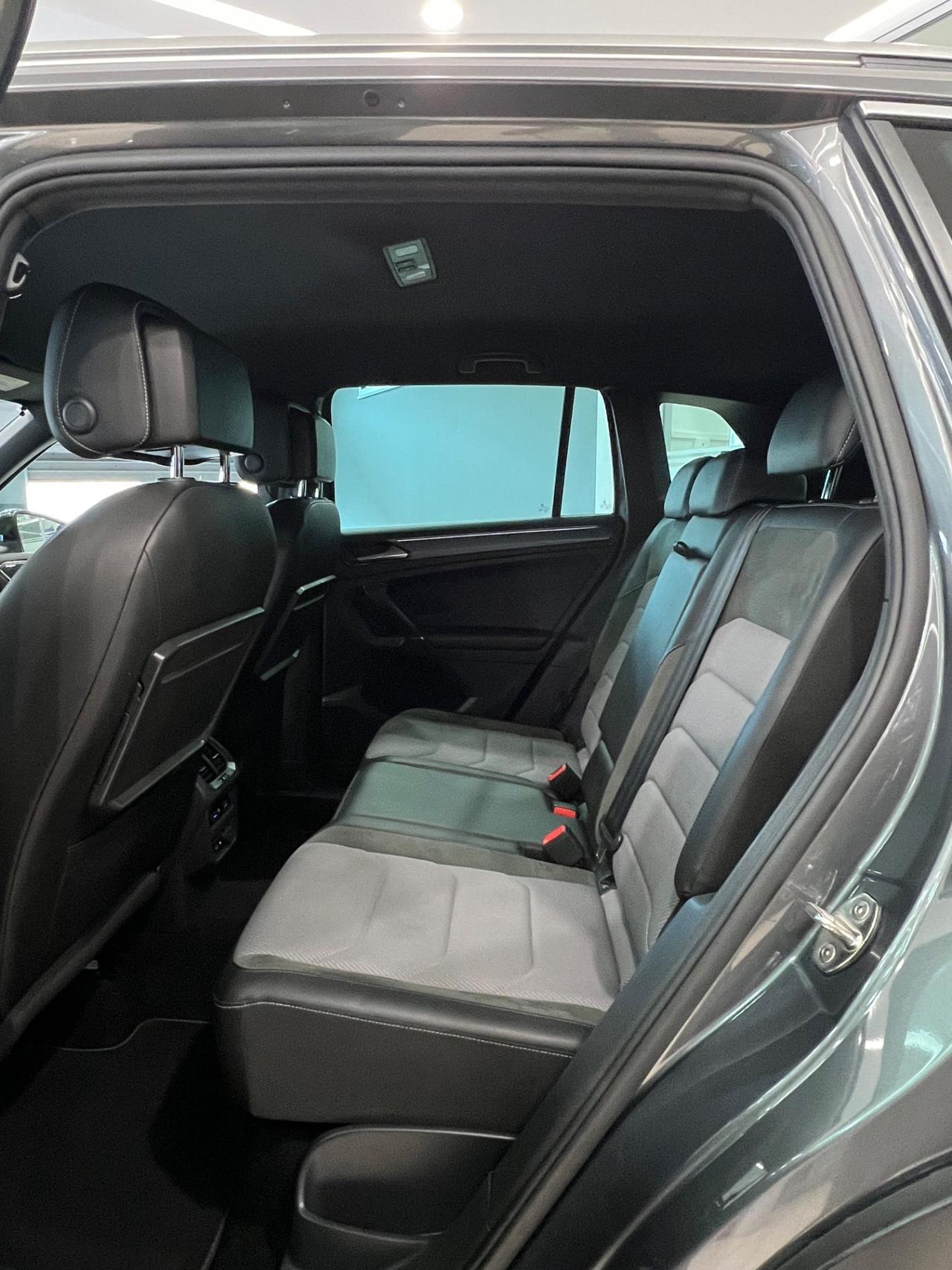 Volkswagen Tiguan 2.0 TDI SCR DSG R-Line