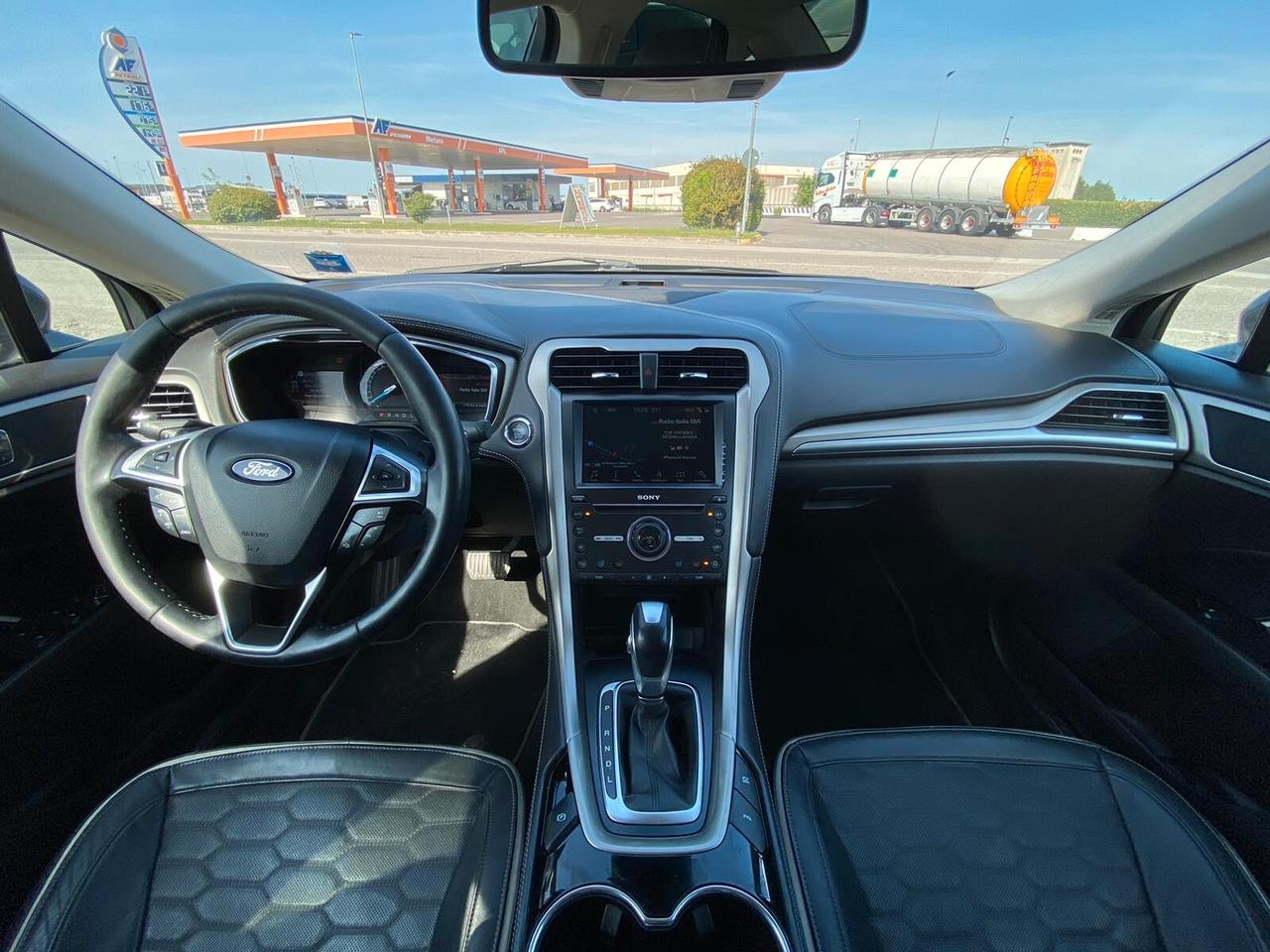 Ford Mondeo Full Hybrid 2.0 187 CV eCVT 4 porte Vignale