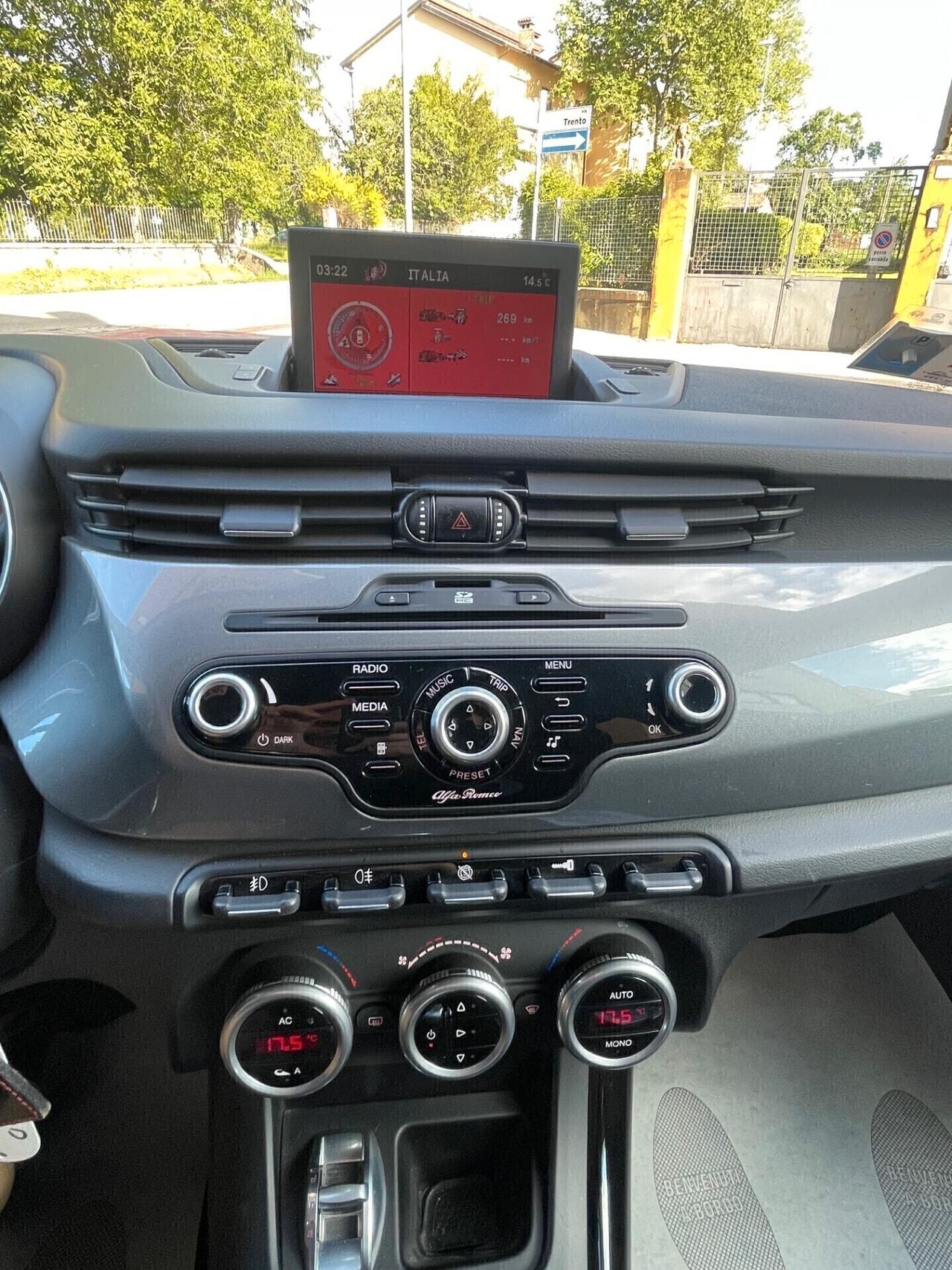 Alfa Romeo Giulietta 2.0 JTDm-2 150 CV Distinctive