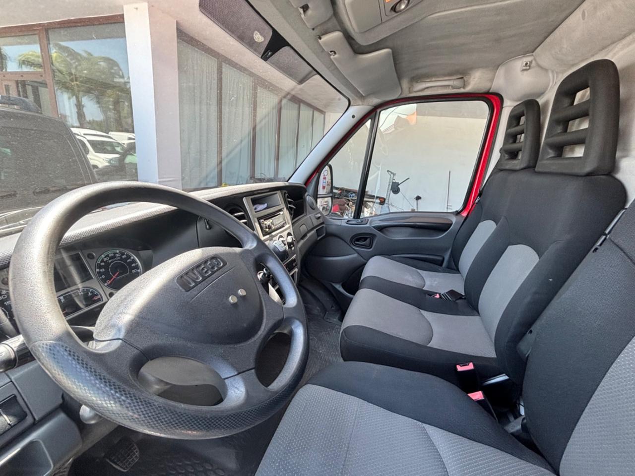 Iveco Daily Furgonato - 2011-3.0- 186000 km