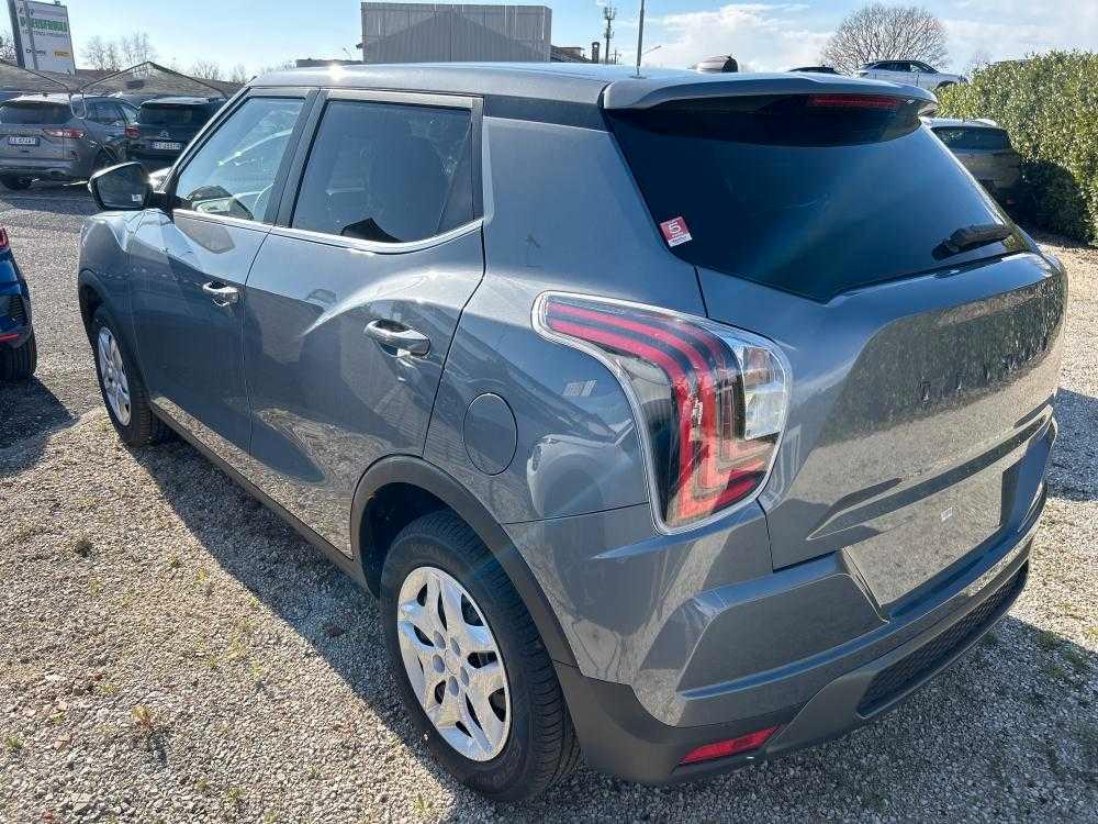 KGM TIVOLI B 1.5 2WD MT 135CV FL24
