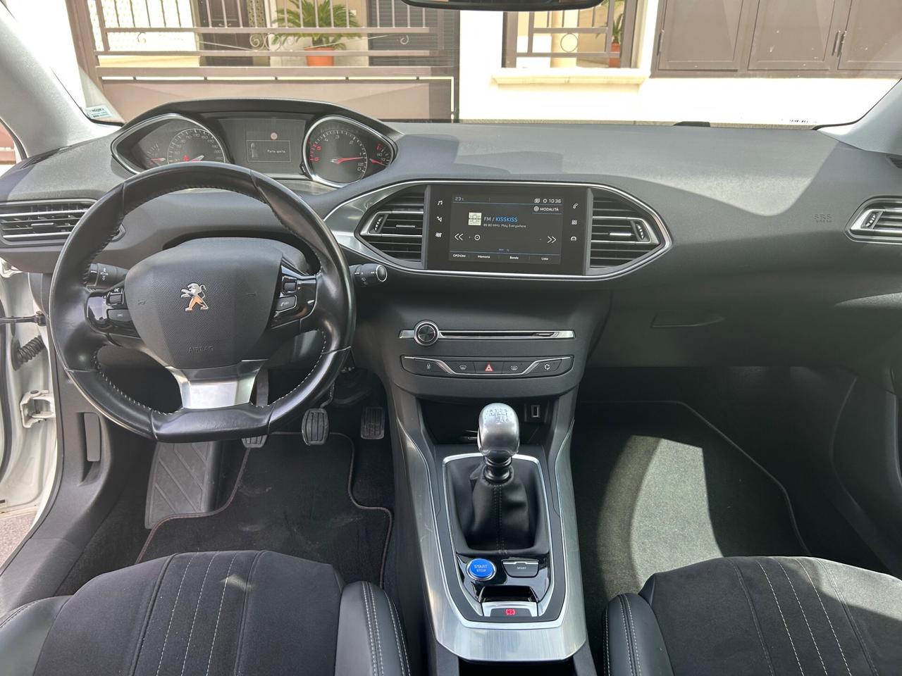 Peugeot 308 BlueHDi 120 S&S SW Allure
