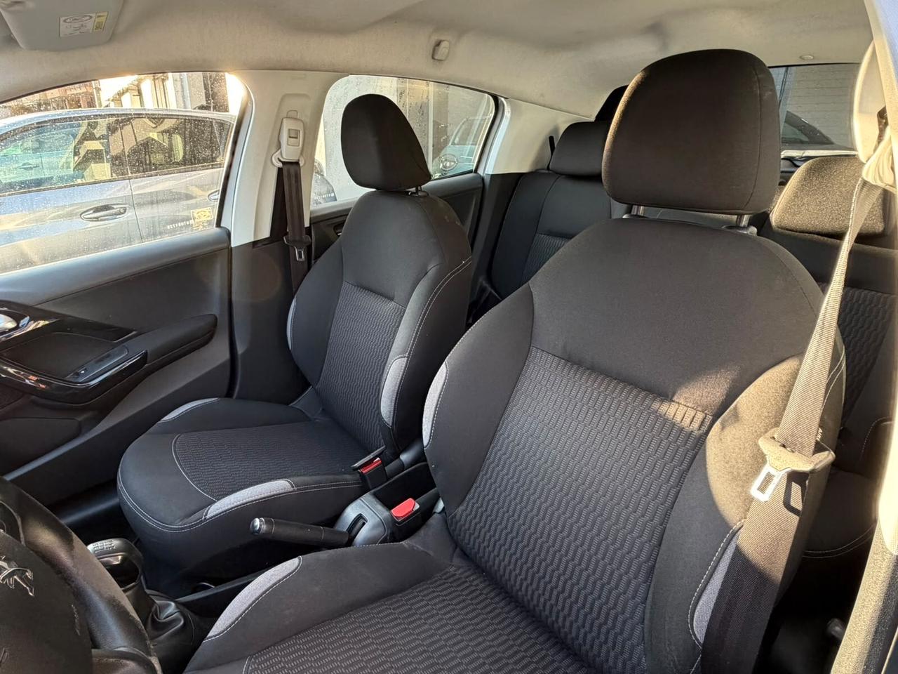 Peugeot 208 BlueHDi 75cv OK NEOPATENTATI