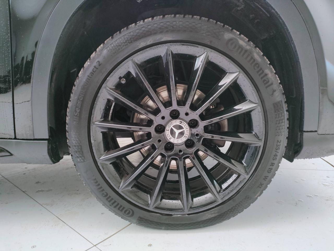 Mercedes-Benz GLA-X156 2017 - GLA 200 d Night Edition 4matic auto