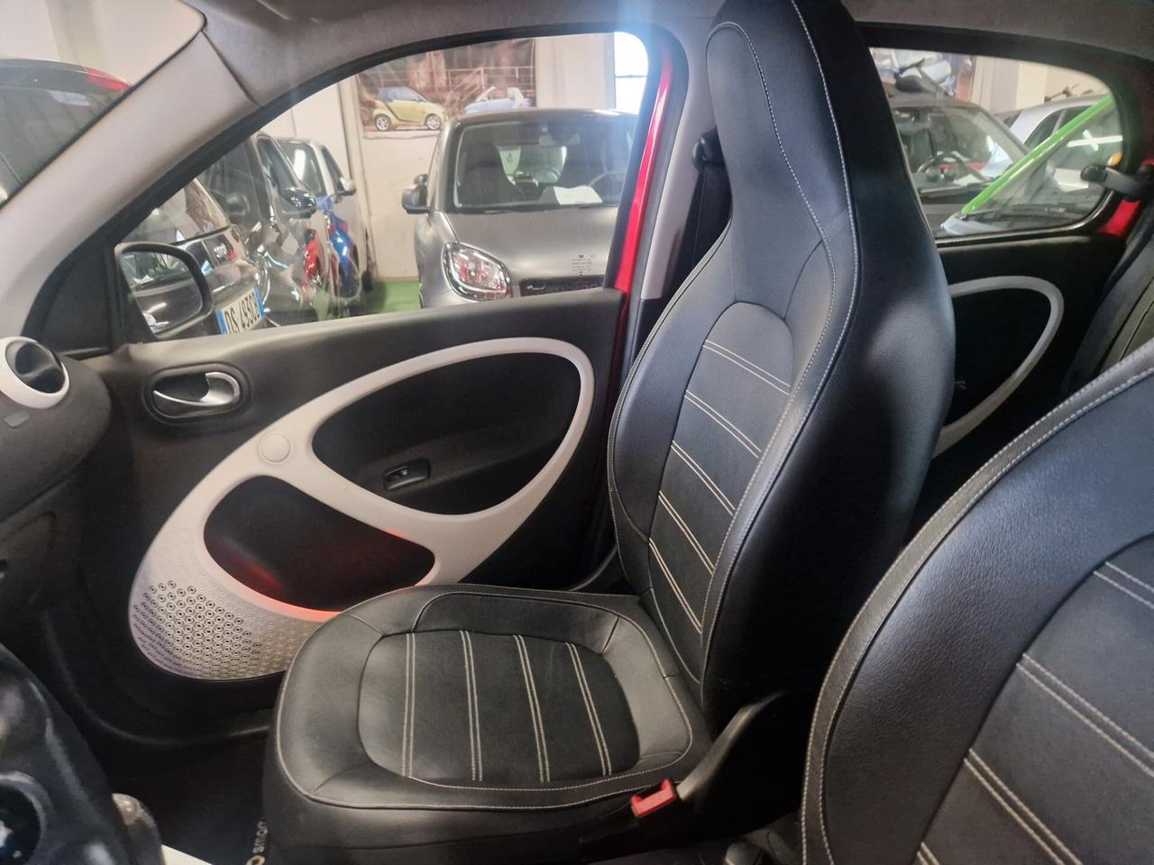 ForFour prime pelle full led garanzia