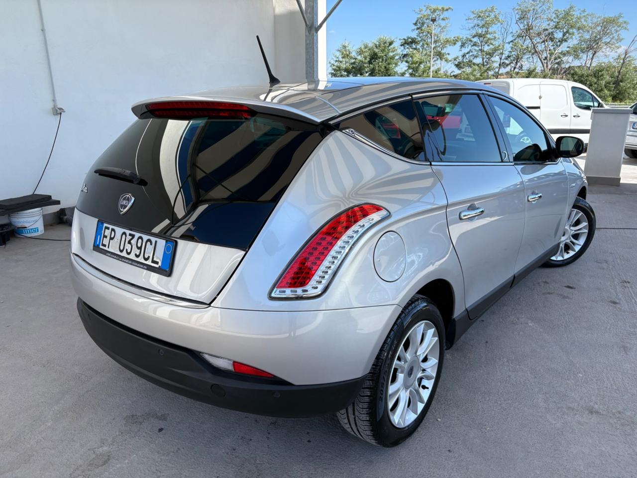 Lancia Delta 1.6 MJT DPF 105 CV Gold