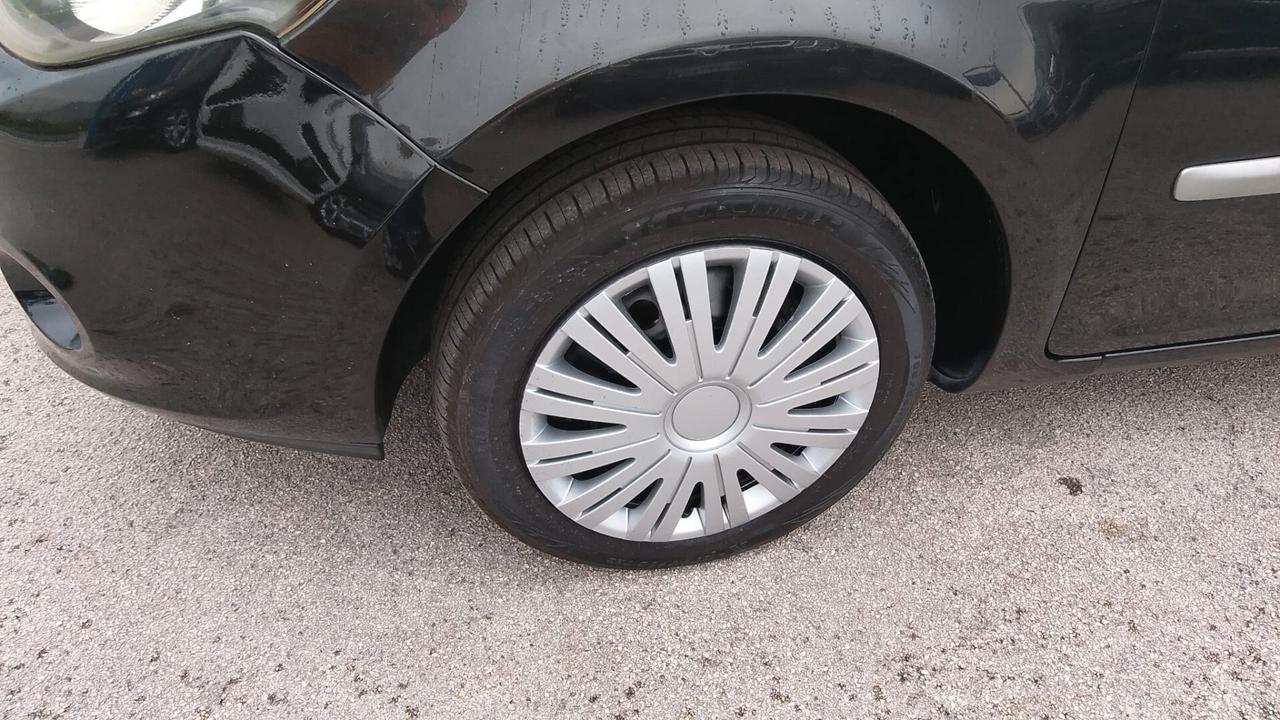 Renault Clio 1.2 BENZINA GPL