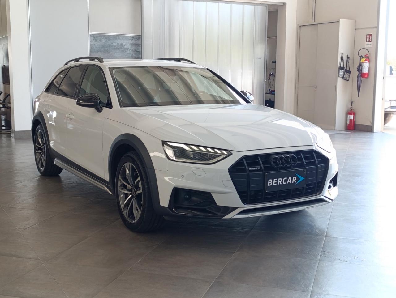 Audi A4 Allroad 40 2.0 tdi mhev Identity Contrast quattro 204cv s-tronic