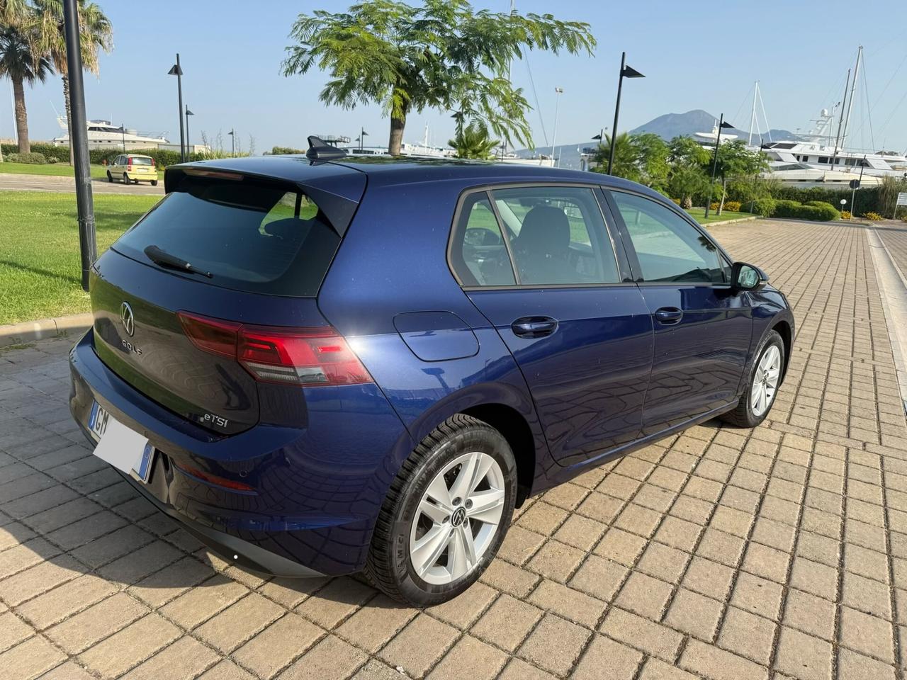 Volkswagen Golf VIII 1.0 etsi 110cv DSG