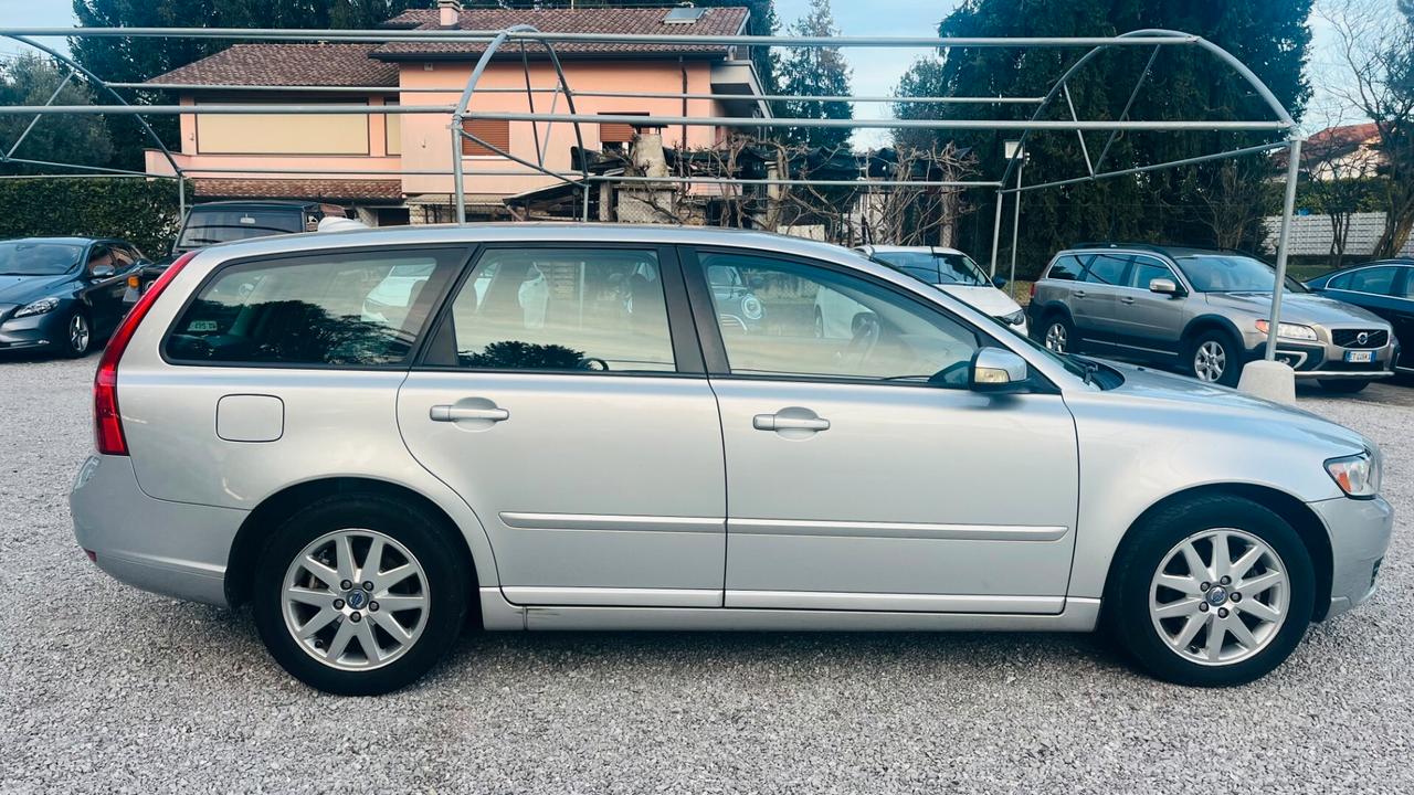 Volvo V50 1.8 16V cat Flexi-Fuel Kinetic