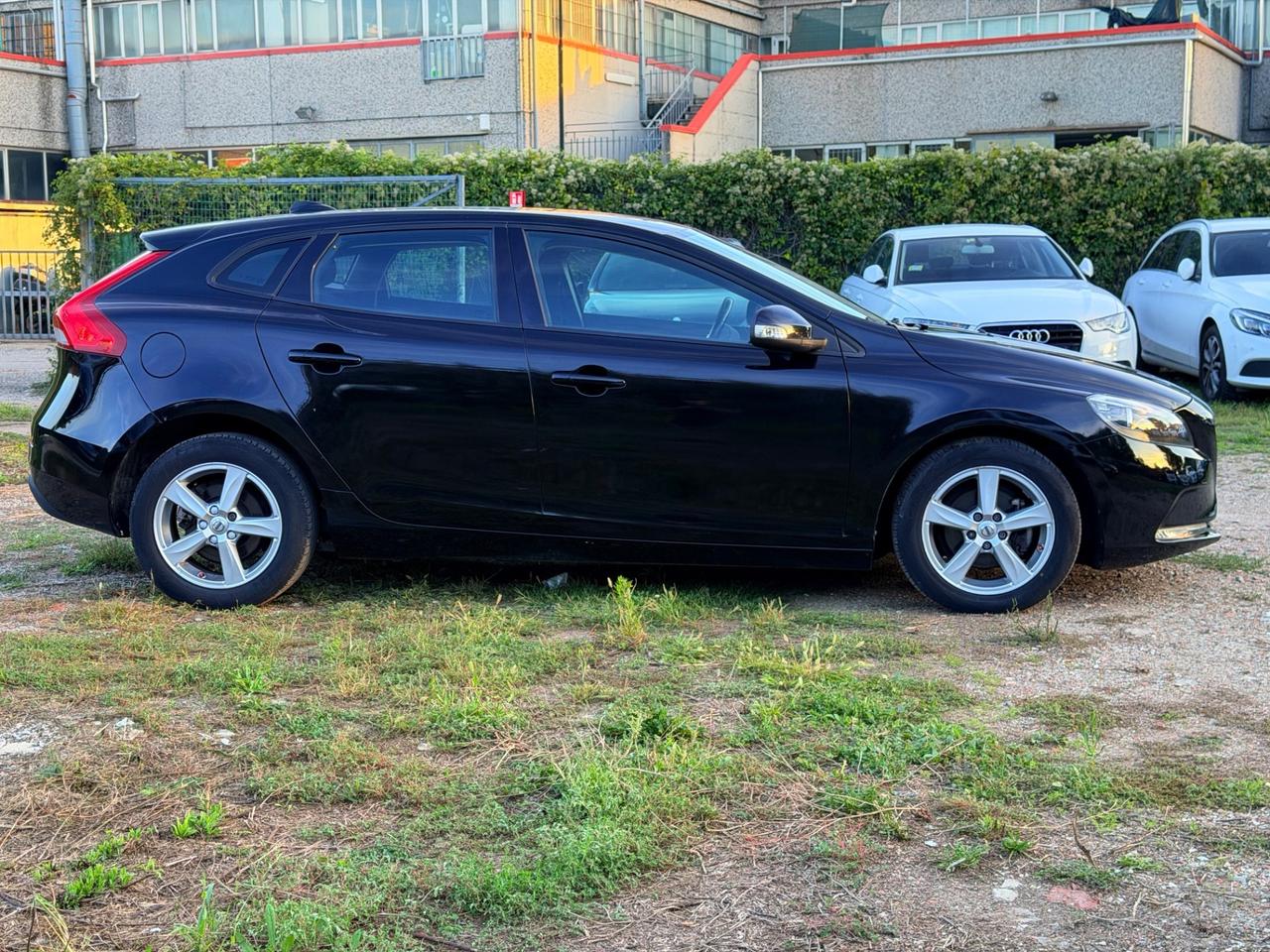 Volvo V40 D2 Inscripción 2.0 120cv 2018 MOTORE NUOVO