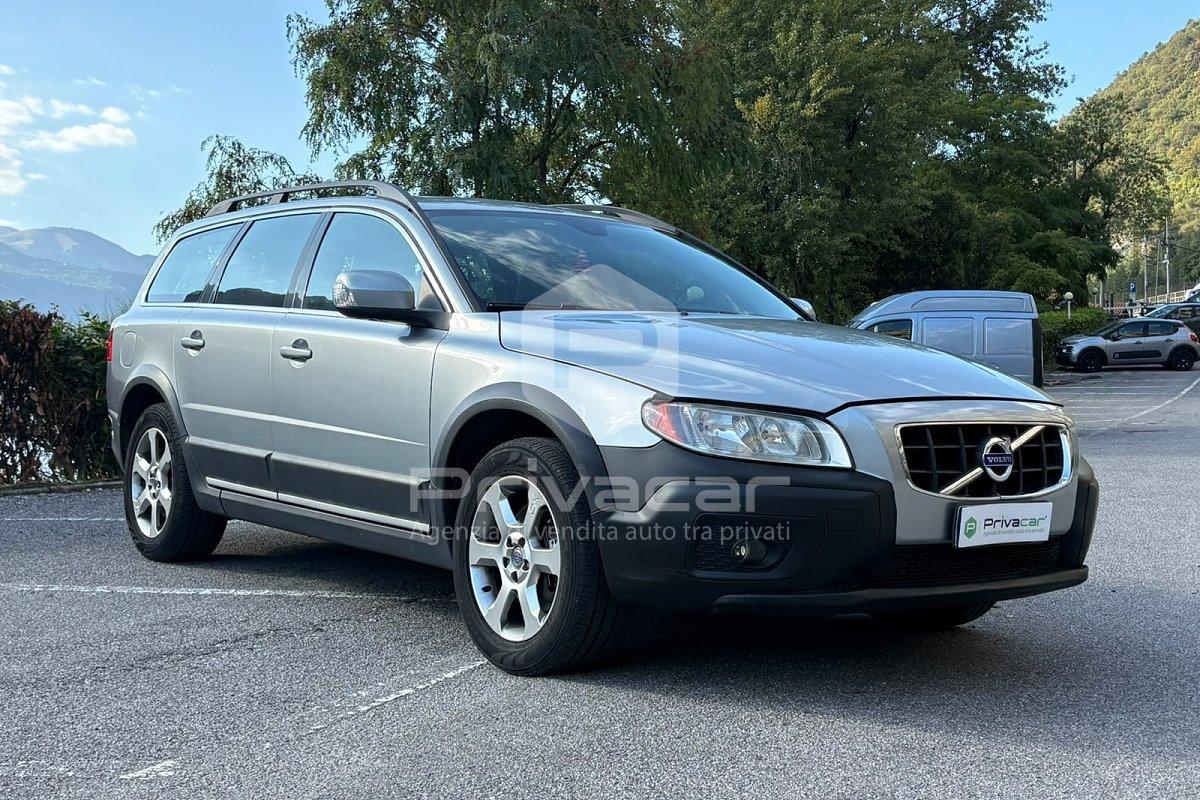 VOLVO XC70 D5 205CV AWD Geartronic Momentum