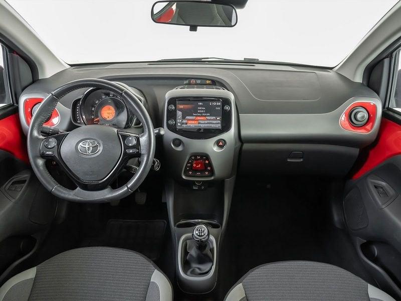 Toyota Aygo Connect 1.0 VVT-i 72 CV 5 porte x-play