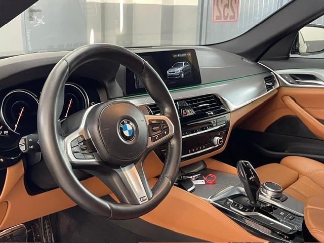 Bmw 530 530d xDrive Touring Msport
