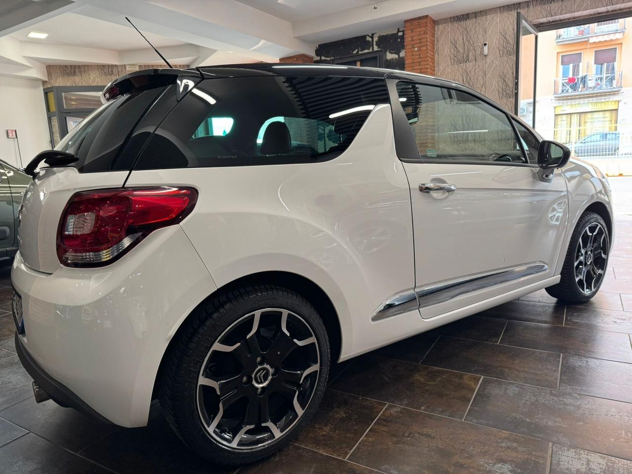 Ds DS3 3 1.2 VTi 82 So Chic