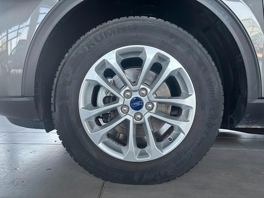 Ford Kuga 2.5 PHEV Hybrid 225 CV 2WD Titanium AUT.