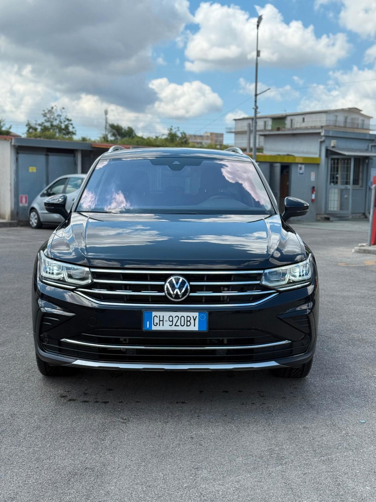 Volkswagen Tiguan 2.0 TDI 150 CV SCR DSG 4MOTION R-Line TRAINO