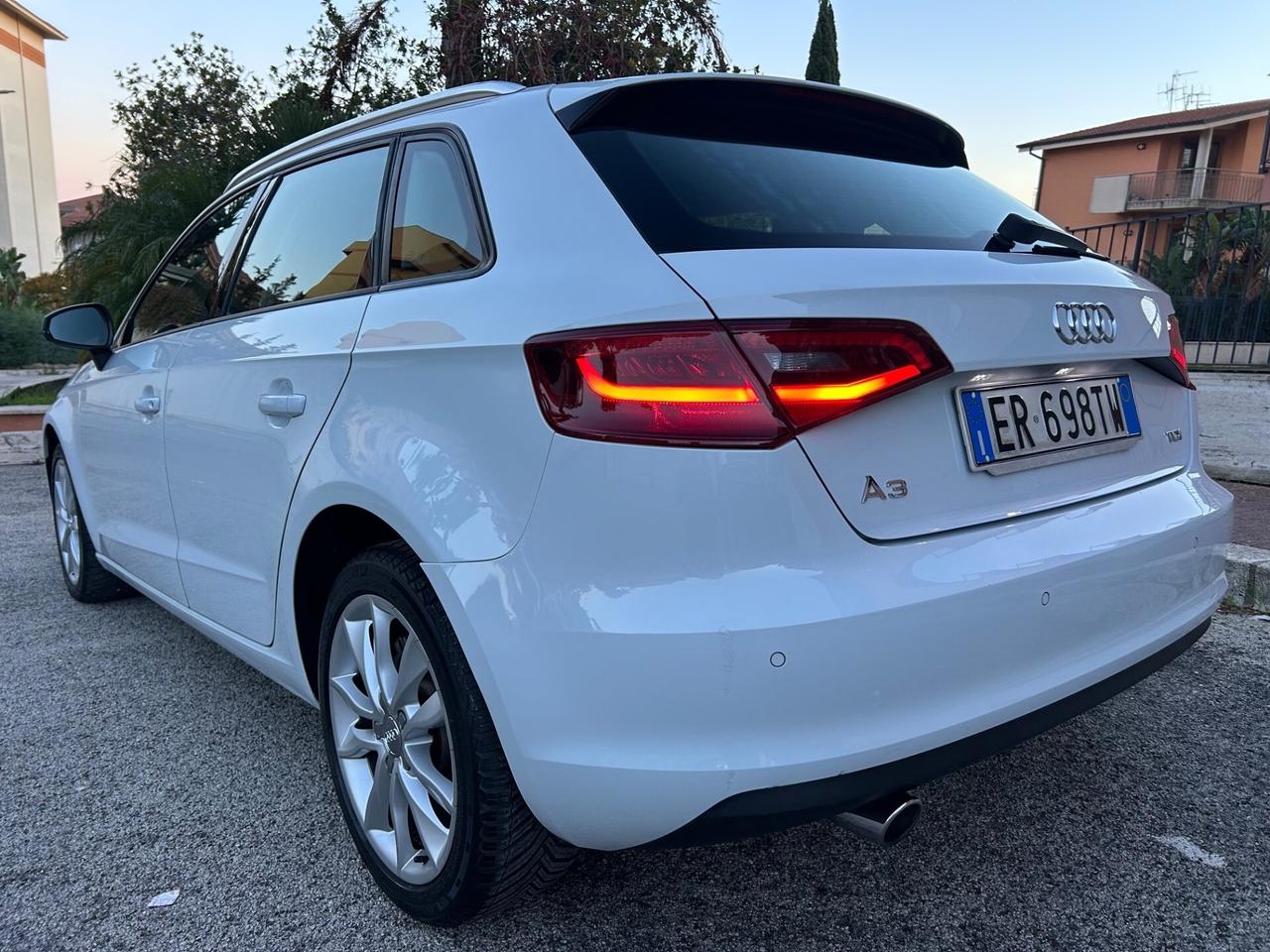 Audi A3 SPB 1.6 TDI Ambition ideale per neopatenta