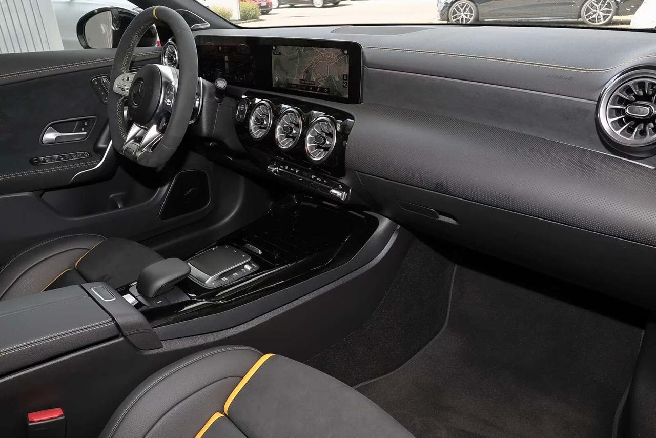 Mercedes-benz CLA 45 AMG S 4Matic+ Line Premium Plus