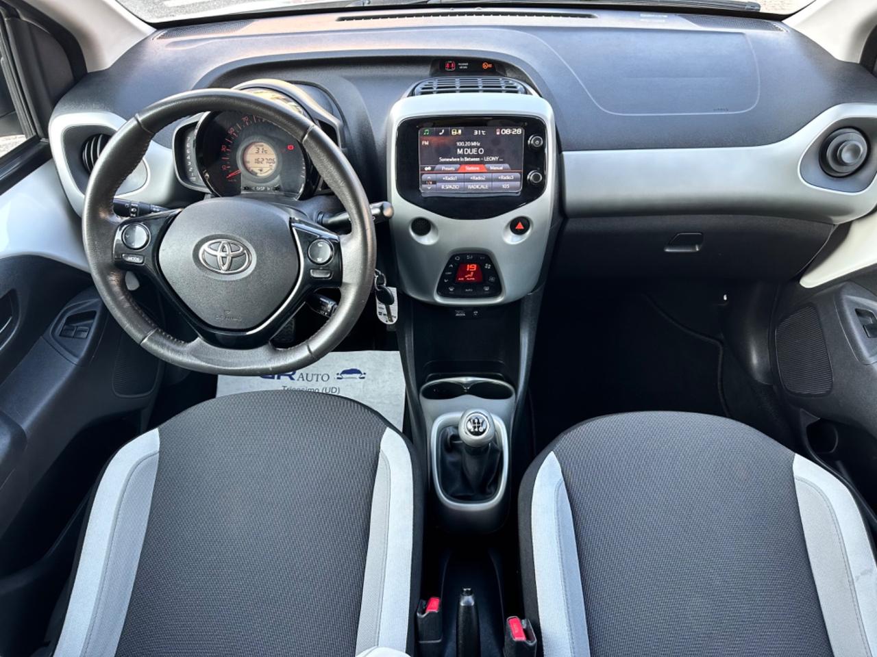 Toyota Aygo 1.0 12V VVT-i 68Cv - Neopatentati