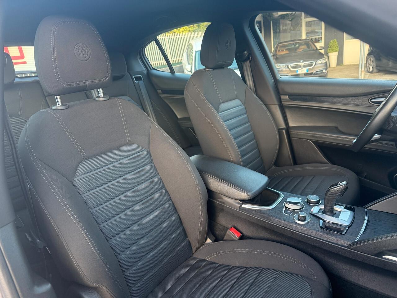 Alfa Romeo Stelvio 2.2 Turbodiesel 160 CV AT8 RWD Sprint