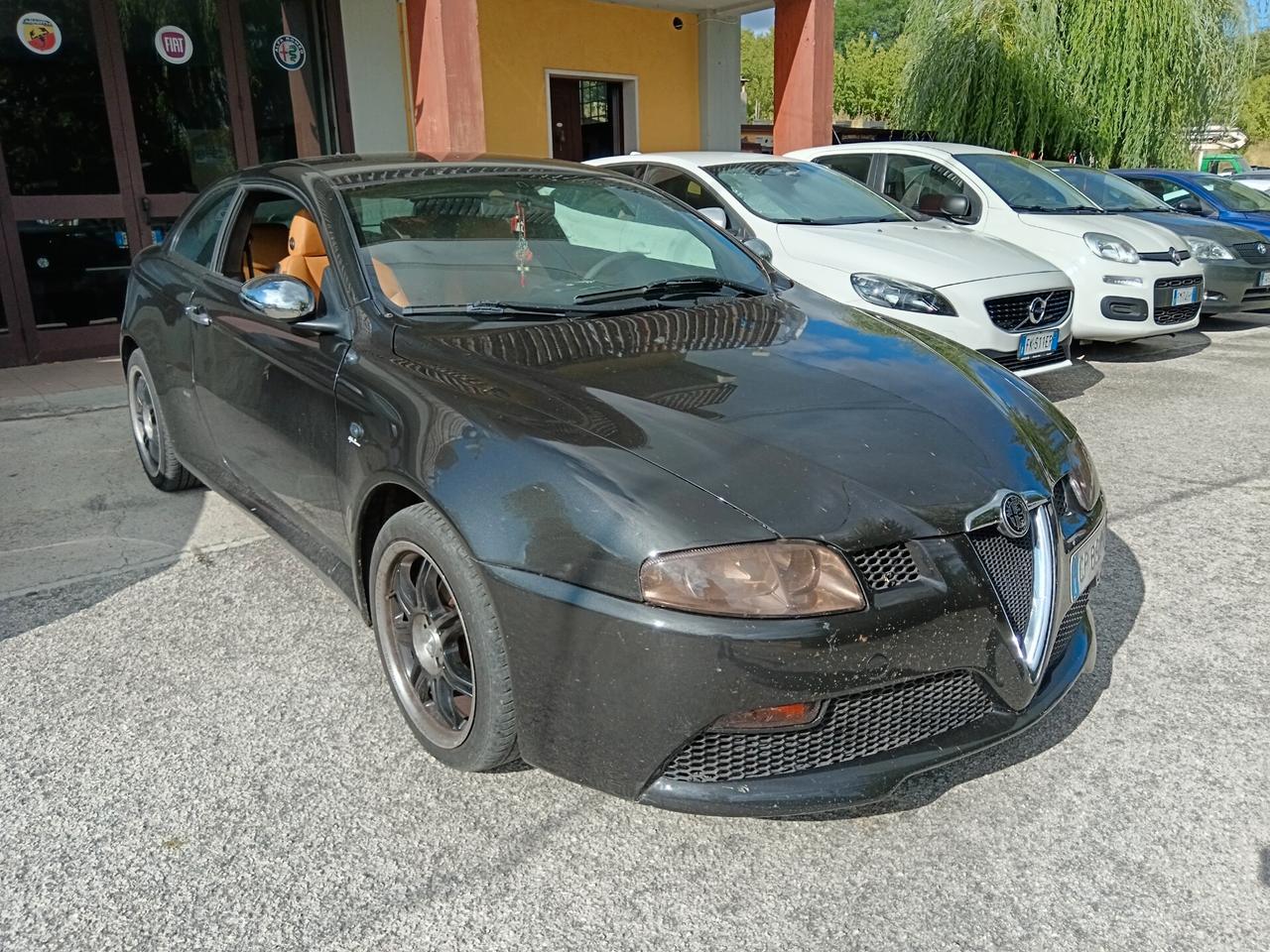 Alfa Romeo GT 1.9 MJT 150CV DISTINCTIVE