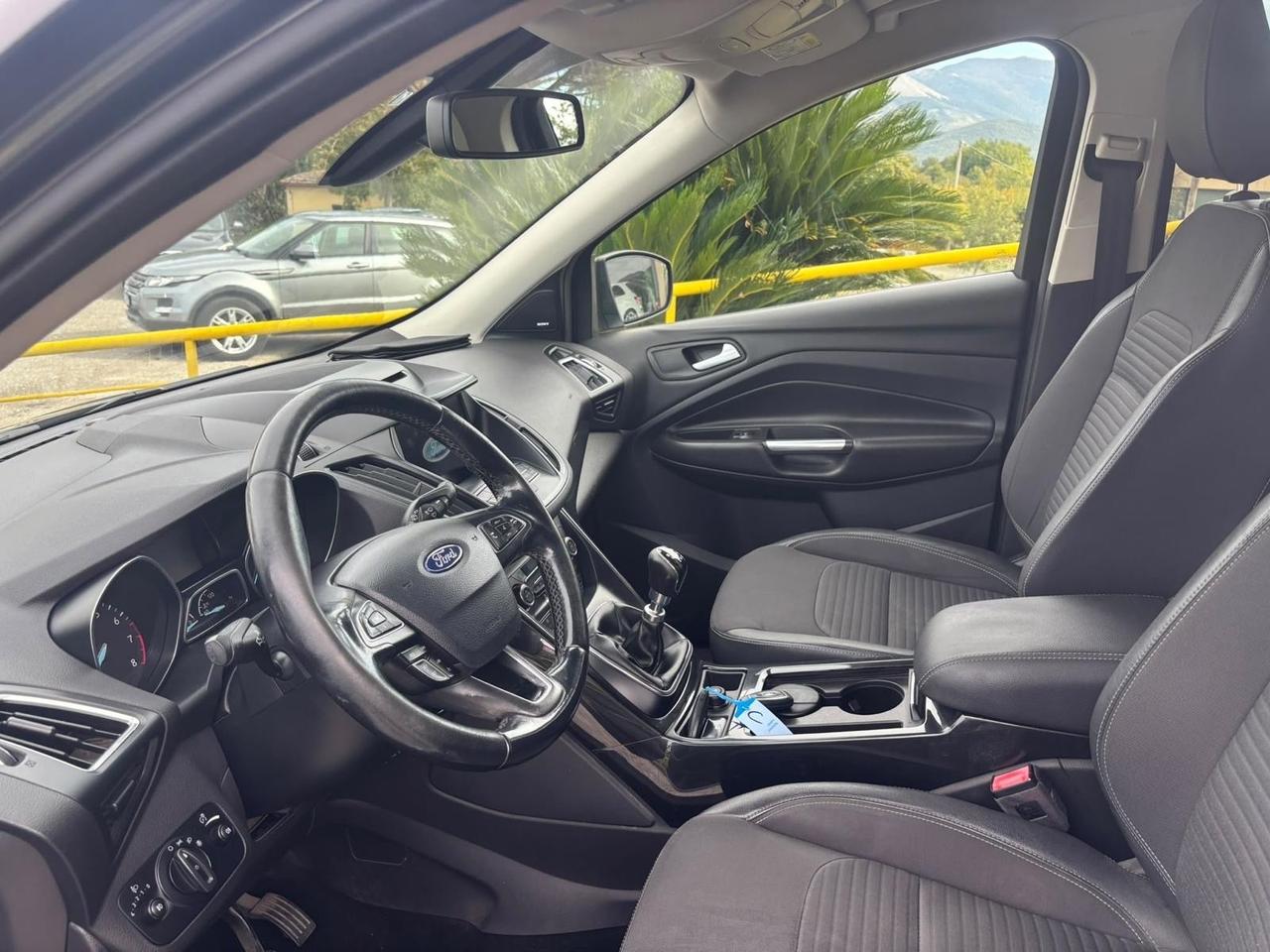 Ford Kuga Full 1.5 benzina 120 cv unico proprietario pari al nuovo