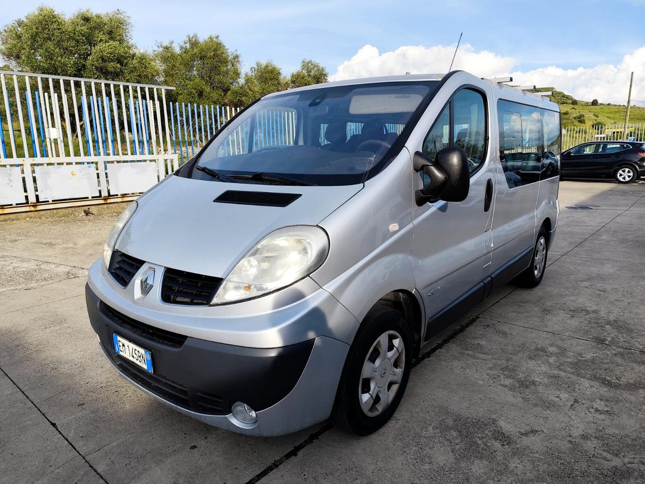Renault Trafic T29 2.0 dCi/115 PL-TN Passenger Grand Comfort DPF