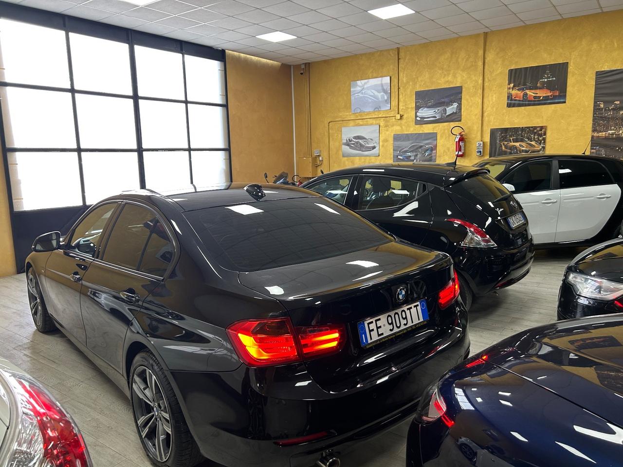 BMW 320d Modern 184 cv “AUT/PELLE/NAVI/18”-2013