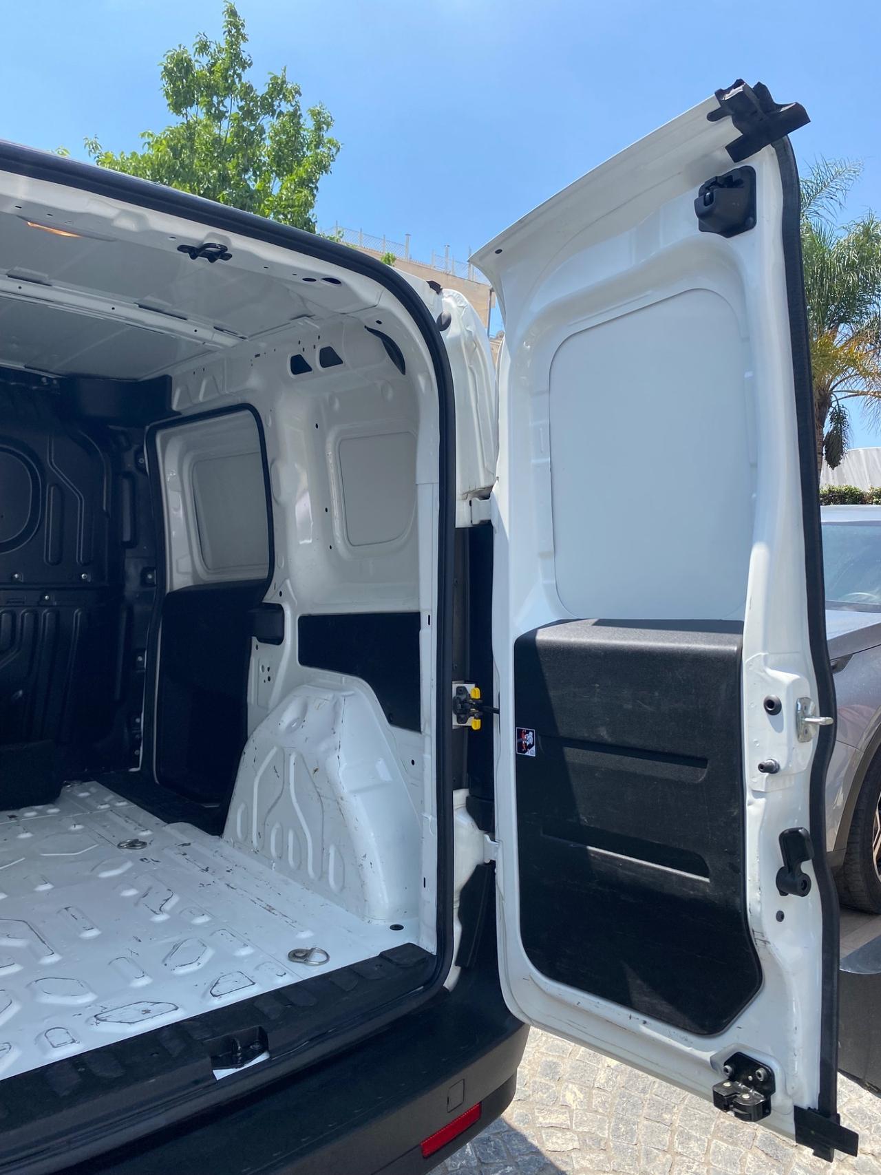 Fiat Doblo Doblò 1.6 MJT 105CV S&S PC-TN Cargo Business
