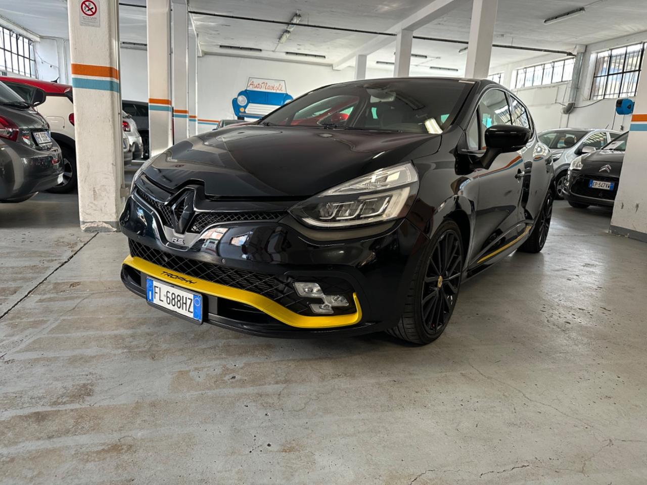 Renault Clio TCe 220CV EDC 5 porte Energy R.S. Trophy - Autonavigli