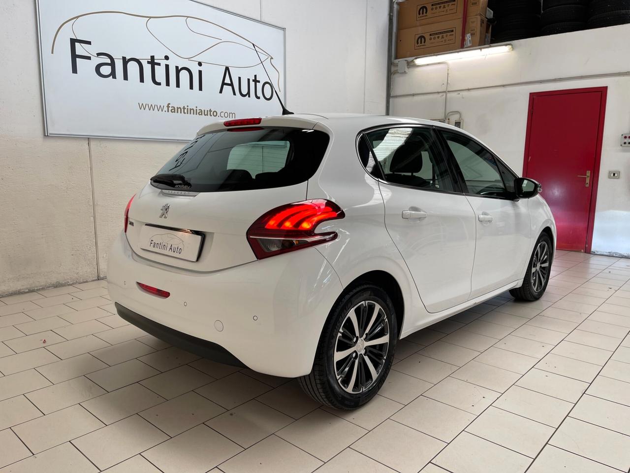 Peugeot 208 Allure 5p 1.2 GPL Originale 82cv-Ok Neopatentati-LEGGI SOTTO