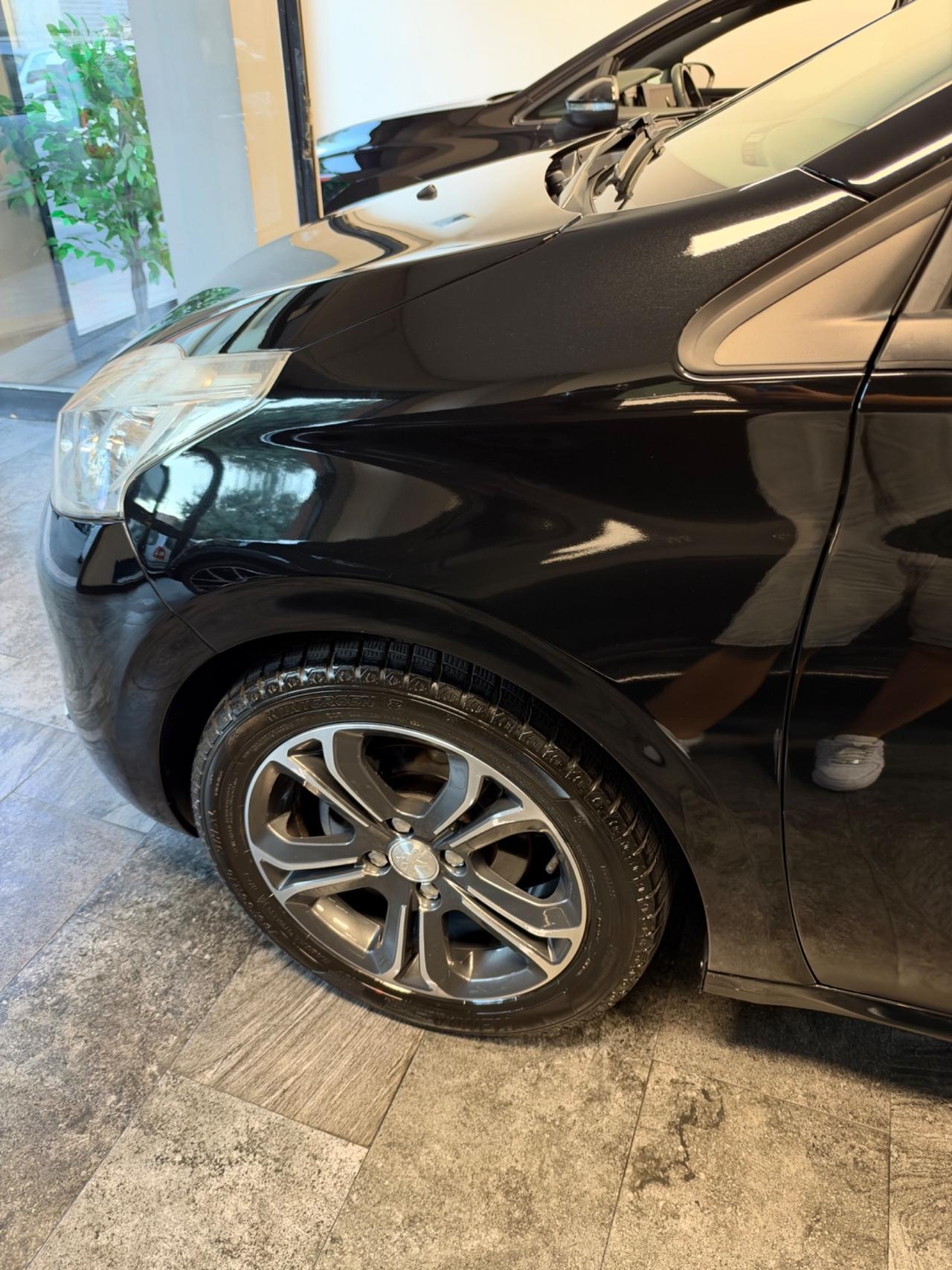 Peugeot 208 1.4 HDi 68 CV Allure