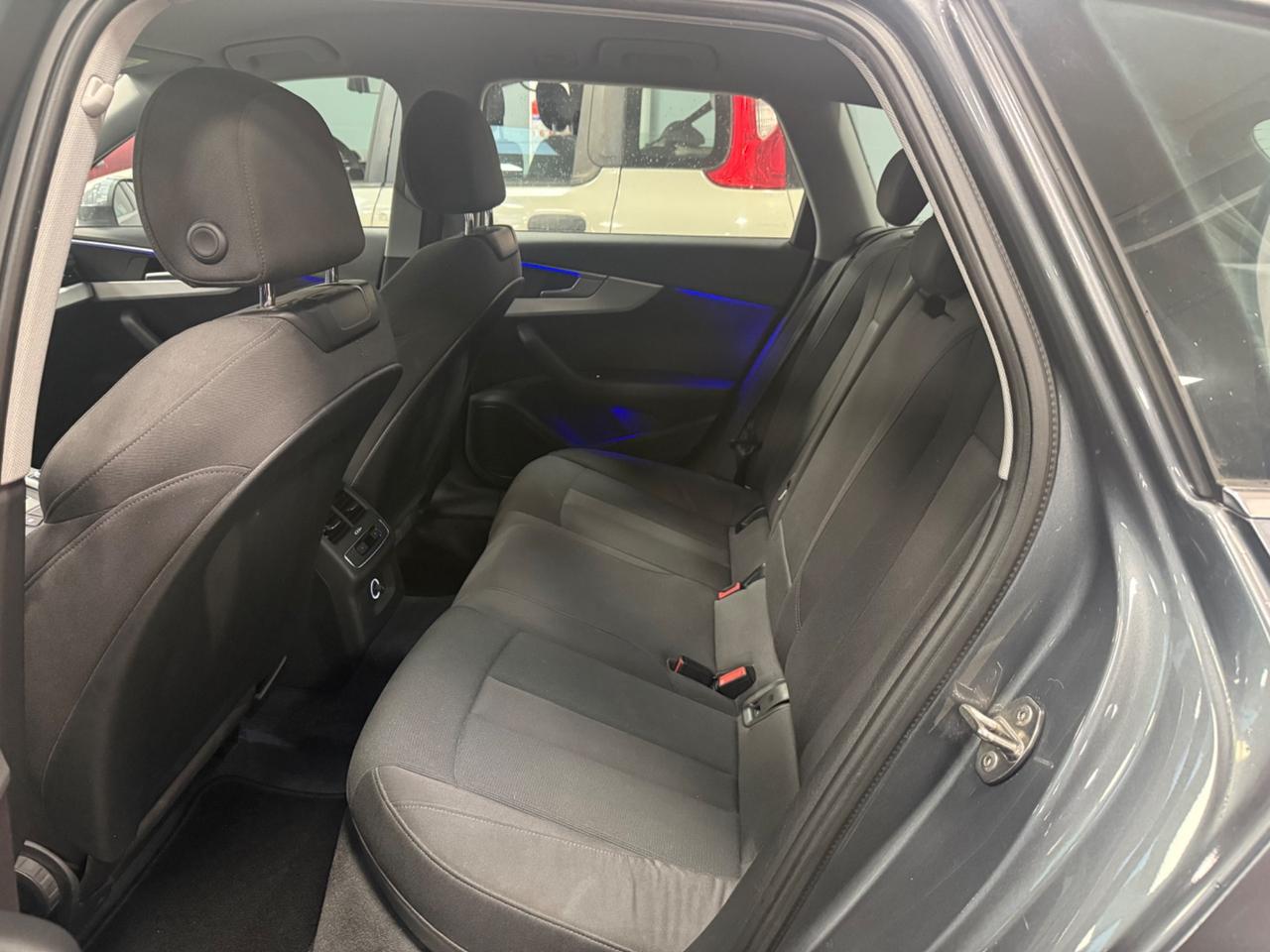 Audi A4 Avant 2.0 TDI 150 CV S tronic Design