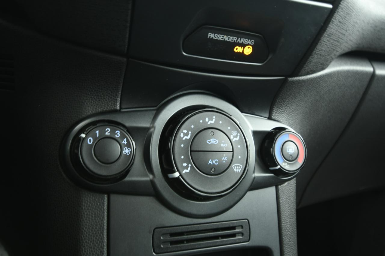 FORD Fiesta 5p 1.5 tdci Titanium 75cv X COMMERCIANTI