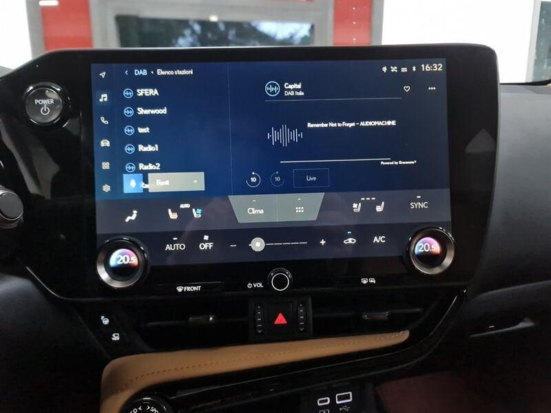 Lexus NX NX Hybrid 4WD Luxury