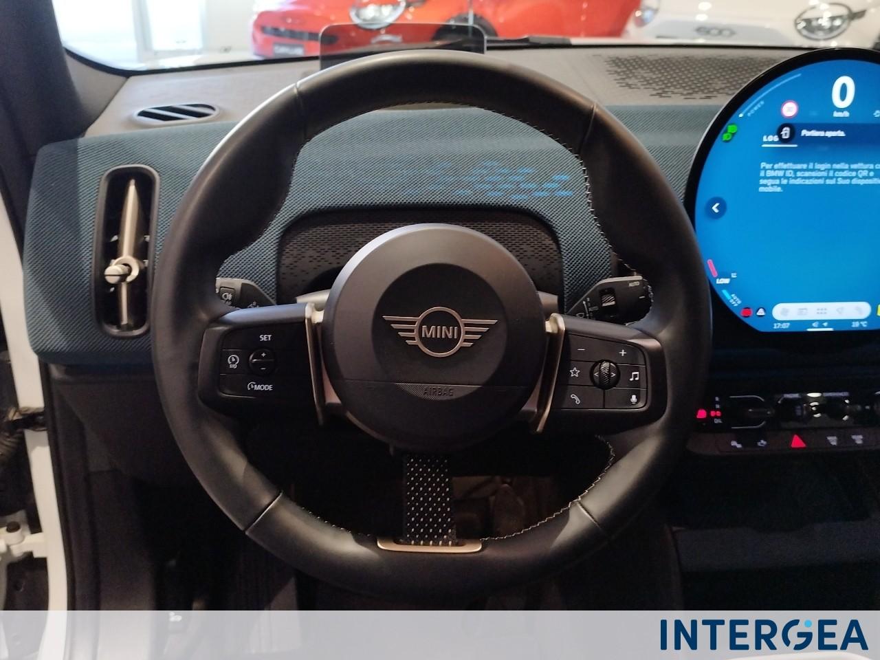 MINI Mini Countryman 2.0 48V D Favoured auto