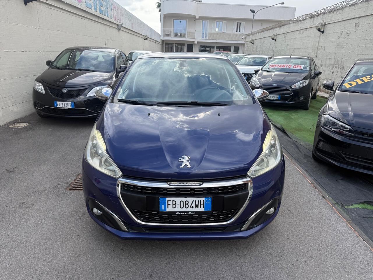 Peugeot 208 Allure 1.6diesel - 2015