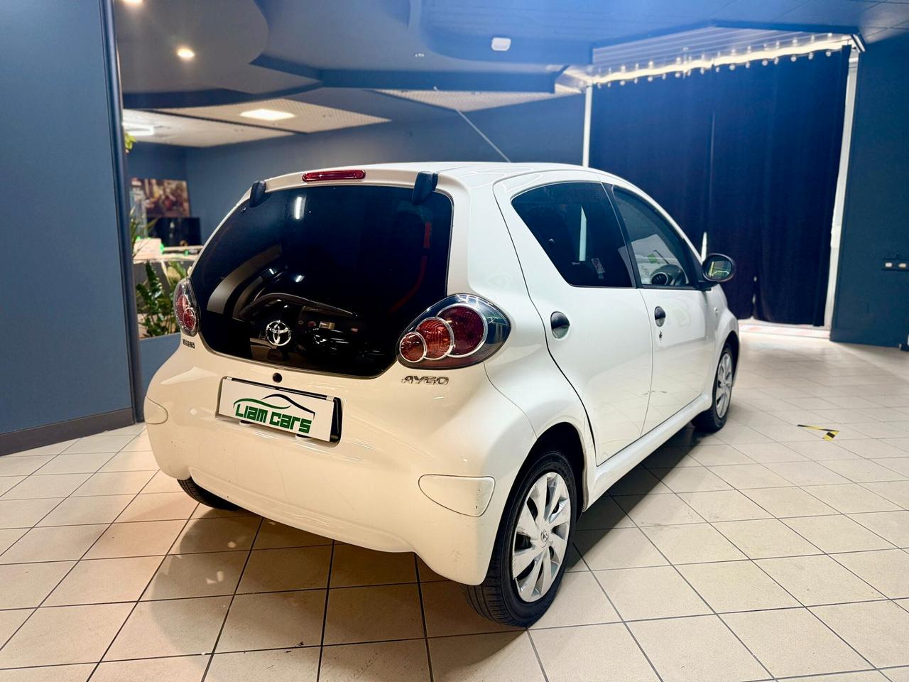 Toyota Aygo 1.0 12V VVT-i 5 porte Active Connect