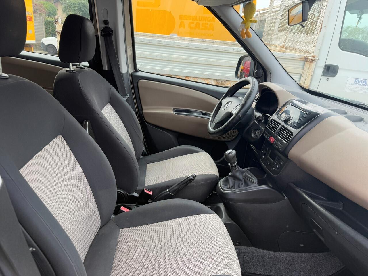 Opel Combo 1.6CDTI/7 POSTI/2012