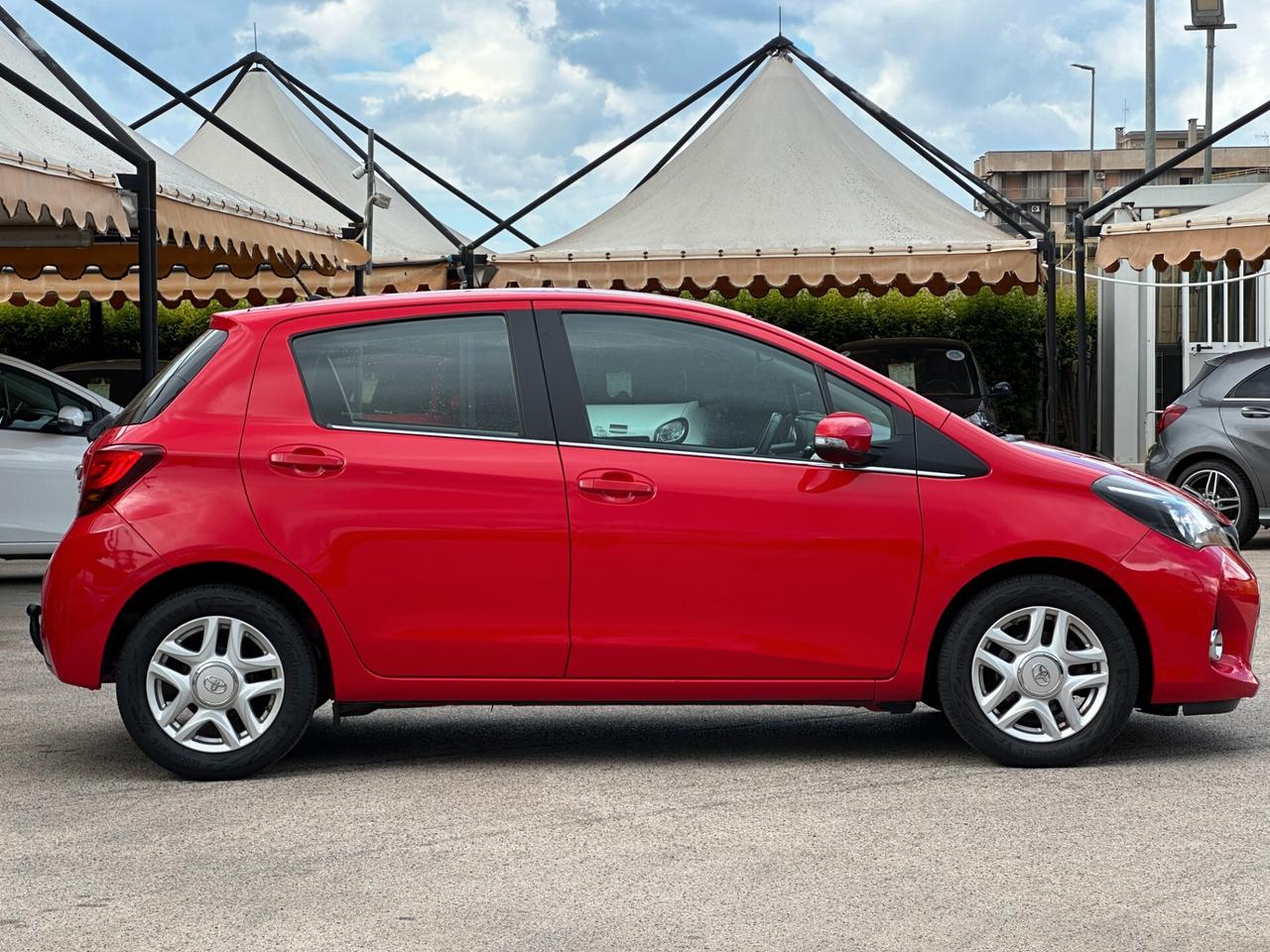 Toyota Yaris 1.0 5 porte Active