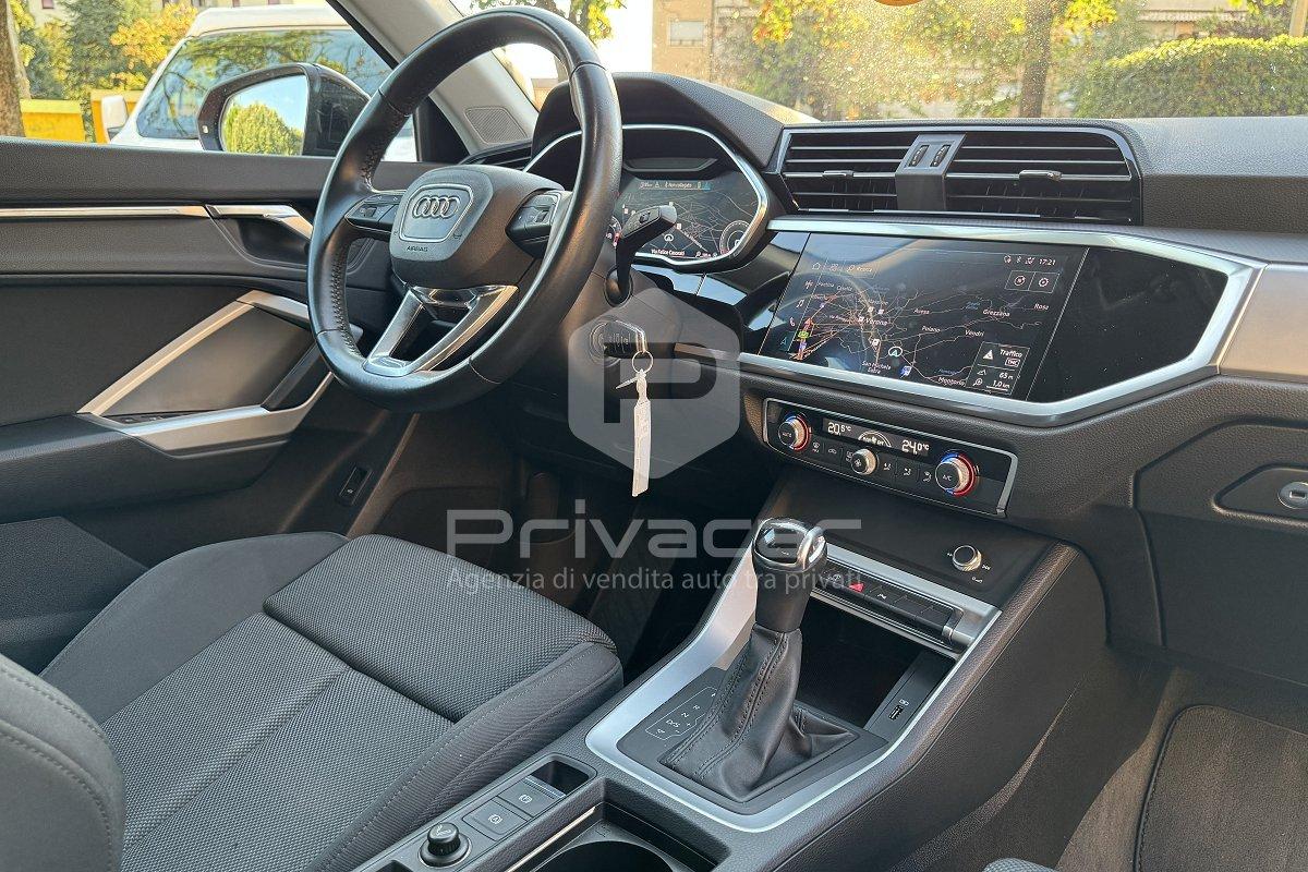 AUDI Q3 35 TDI S tronic Business Advanced
