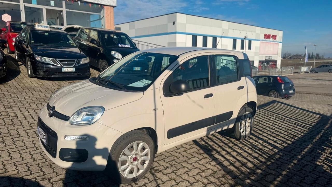 Fiat Panda 0.9 B/METANO 2017 NEOP.
